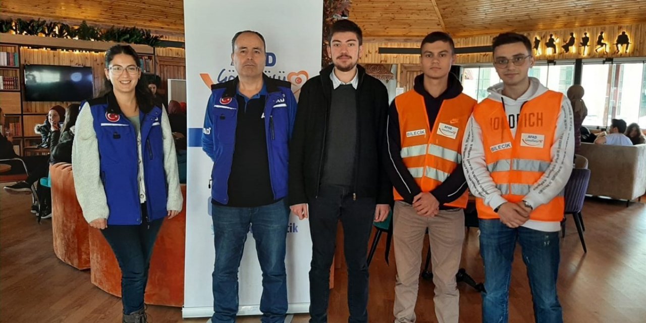 Bilecik’te üniversiteli öğrencilere ‘Afet Farkındalık ve Gönüllülük’ eğitimi
