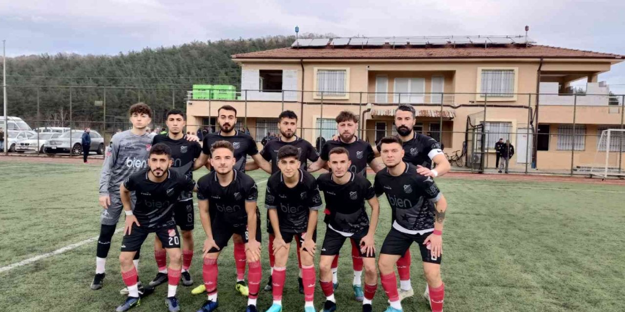 1969 Bilecik Spor Kulübü çoğu futbolcusu ve teknik heyeti olmadan çıktığı maçta 5-1 yenildi