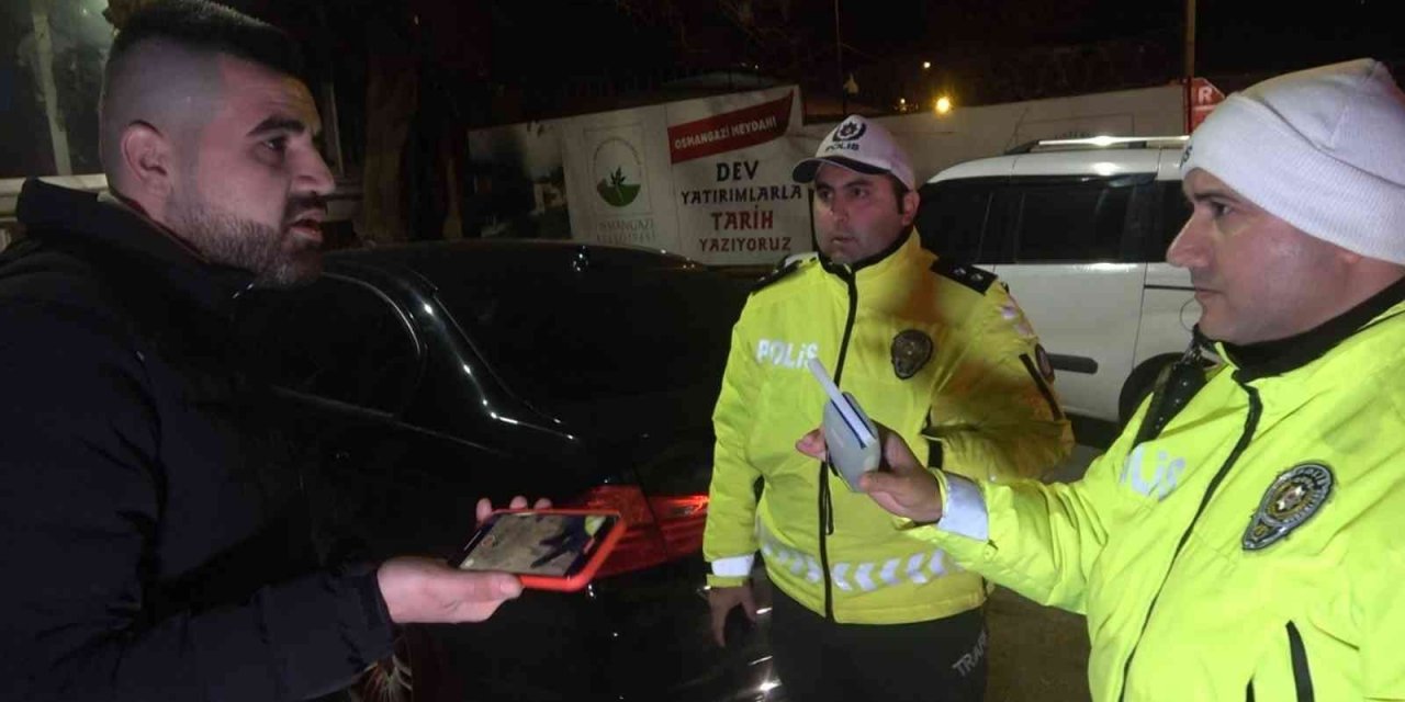 Uygulama noktasından kaçtı çıkmaz sokakta yakalandı, ehliyetine el konuldu