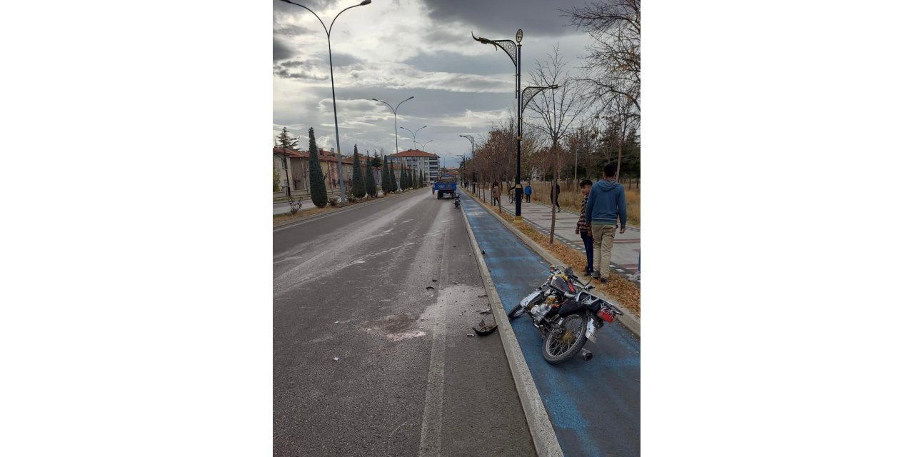 Çalıntı motosikletle kaza yaptılar