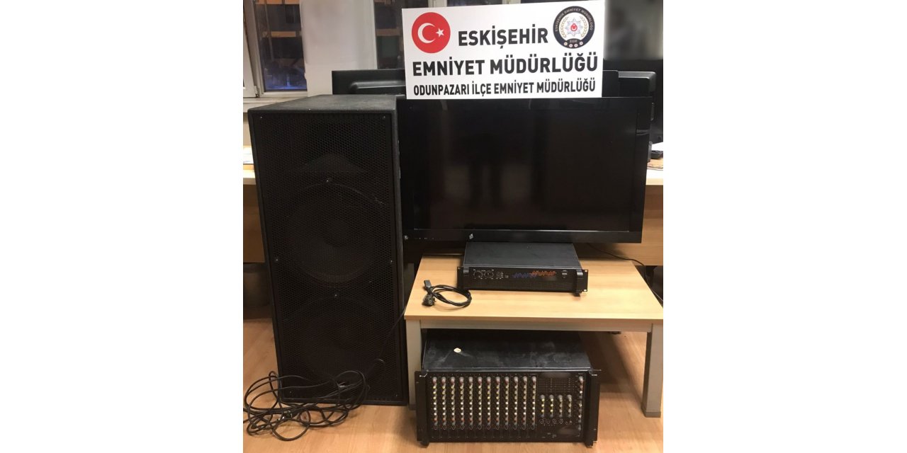 Hırsızlık şüphelisi 2 kişi tutuklandı, çalıntı eşyalar ele geçirildi