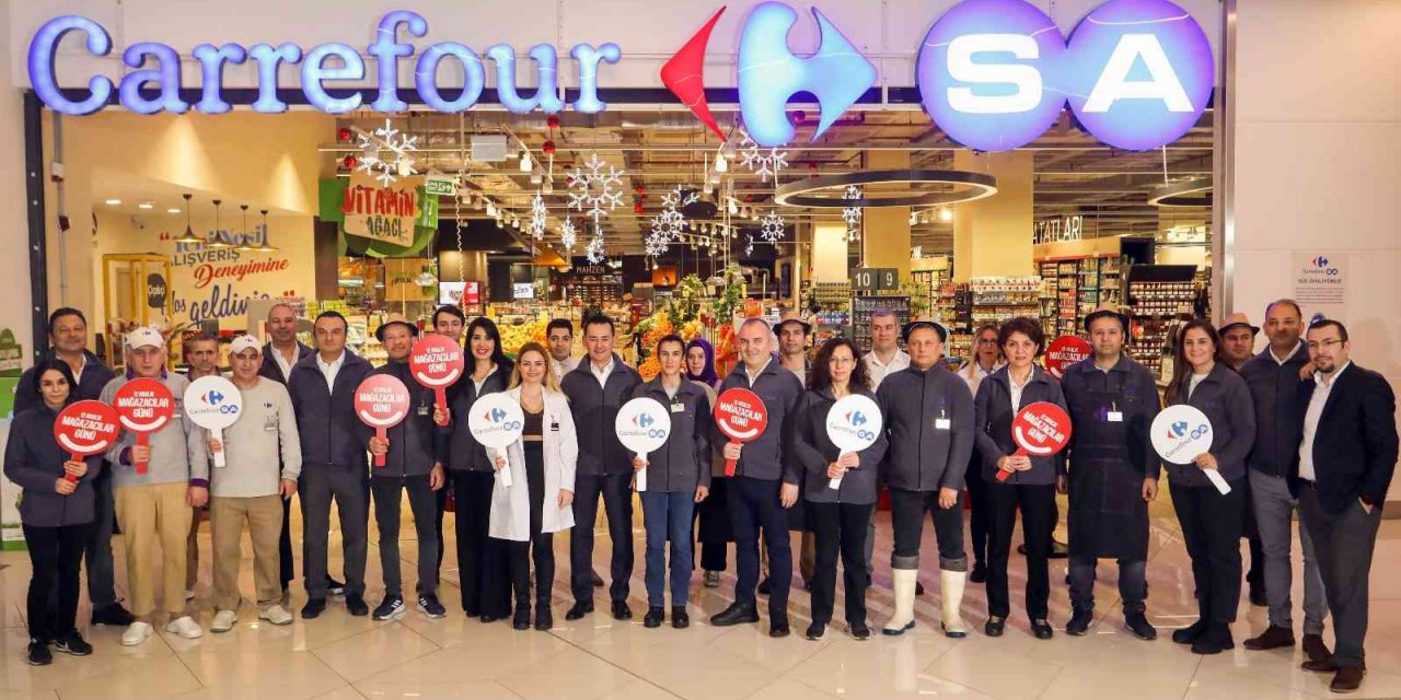 CarrefourSA, Mağazacılar Günü’nü çalışanlarıyla kutladı