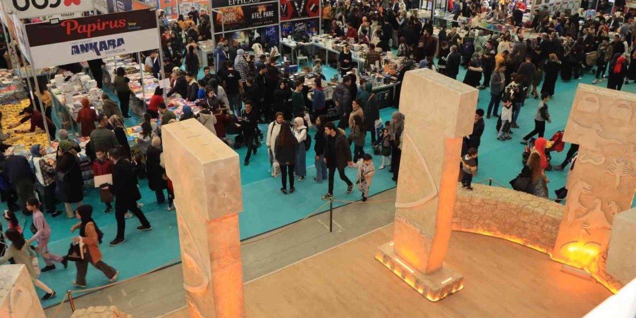 Kitap fuarını 251 bin 506 kitapsever ziyaret etti
