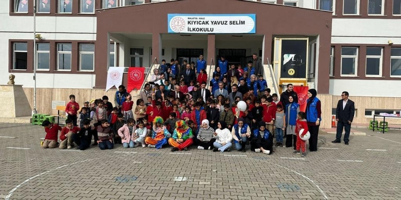 Eğlenerek öğreniyorlar