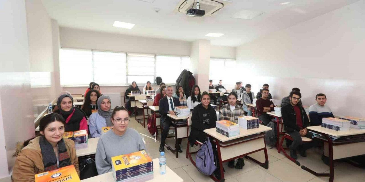 Şahinbey’de üniversite öğrencilerine müjde