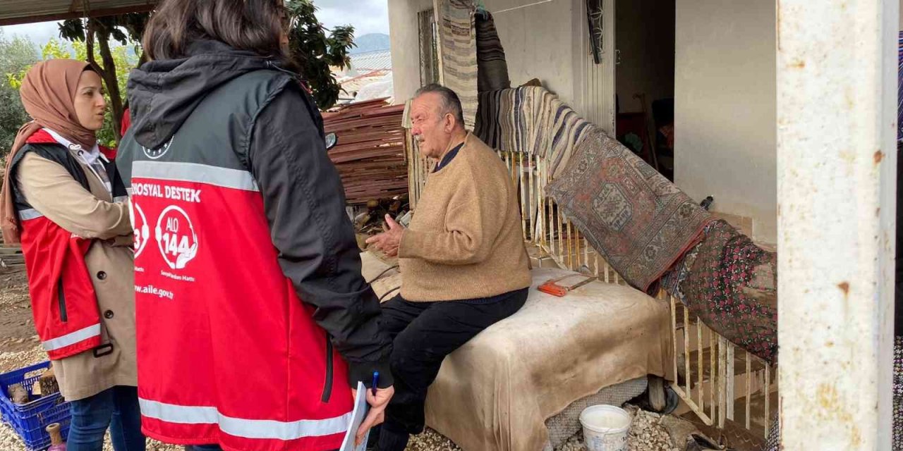 Antalya’da selden etkilenen vatandaşlar için 8 Psikososyal Destek Ekibi sahada