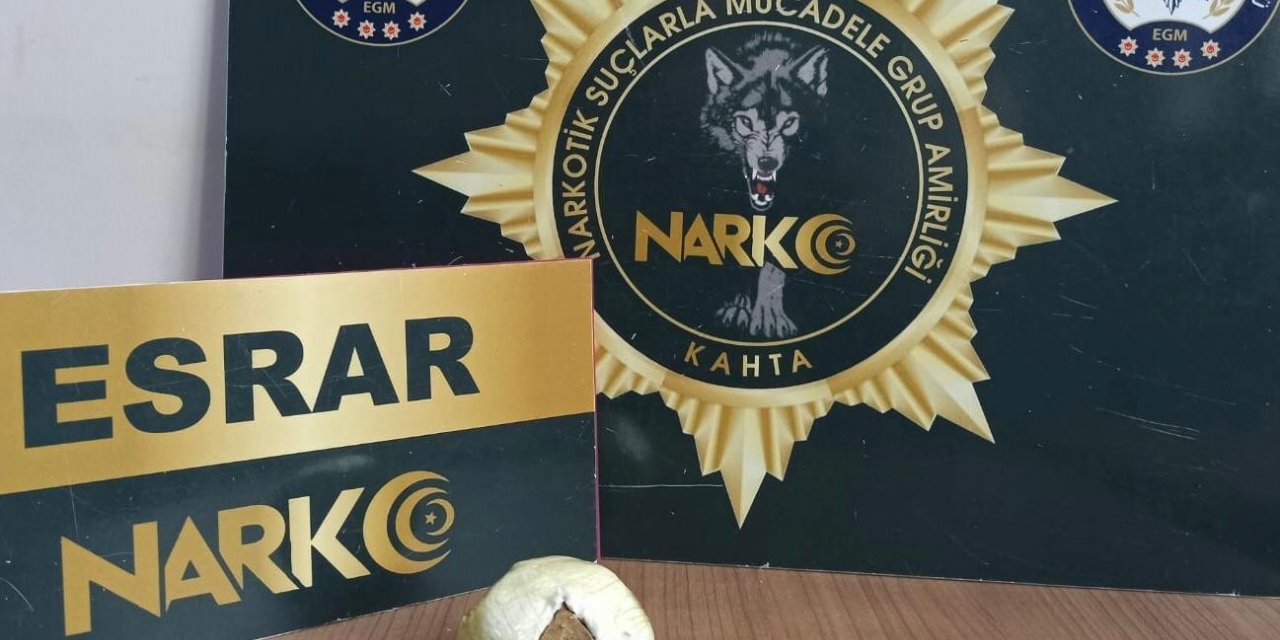 Kahta yolcu minibüsüne uyuşturucu baskını