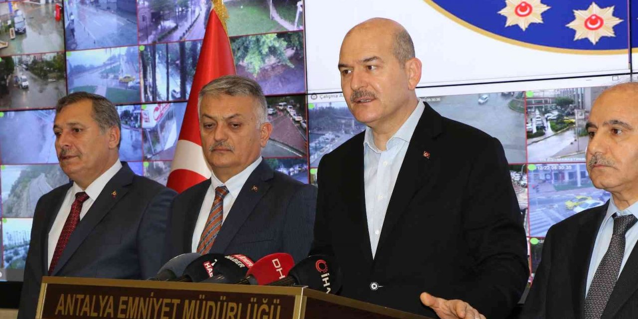 Bakan Soylu, "Bu daha bir başlangıçtır" diyerek operasyonun detaylarını açıkladı