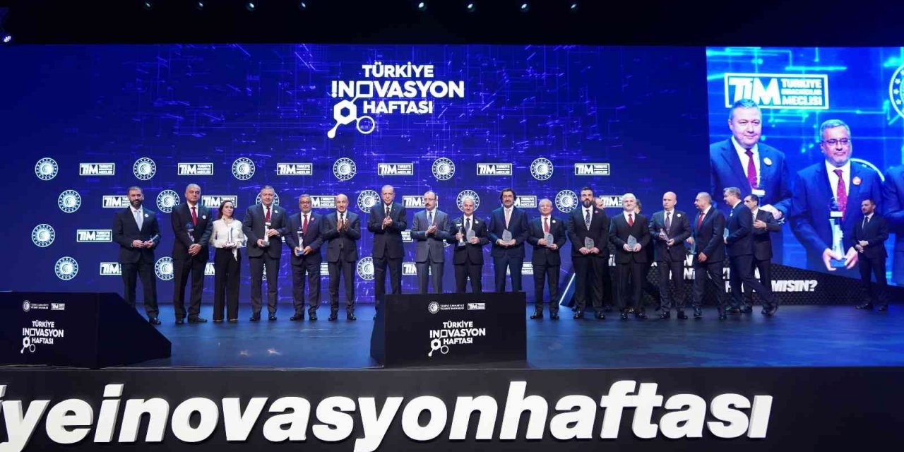 SOCAR Türkiye’ye ‘Stratejik Partnerlik’ ödülü