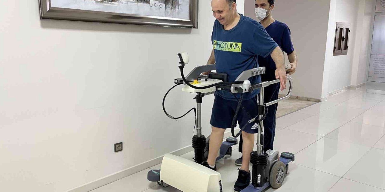 Yürüyebilmek için 2 bin 869 kilometre yol geldi