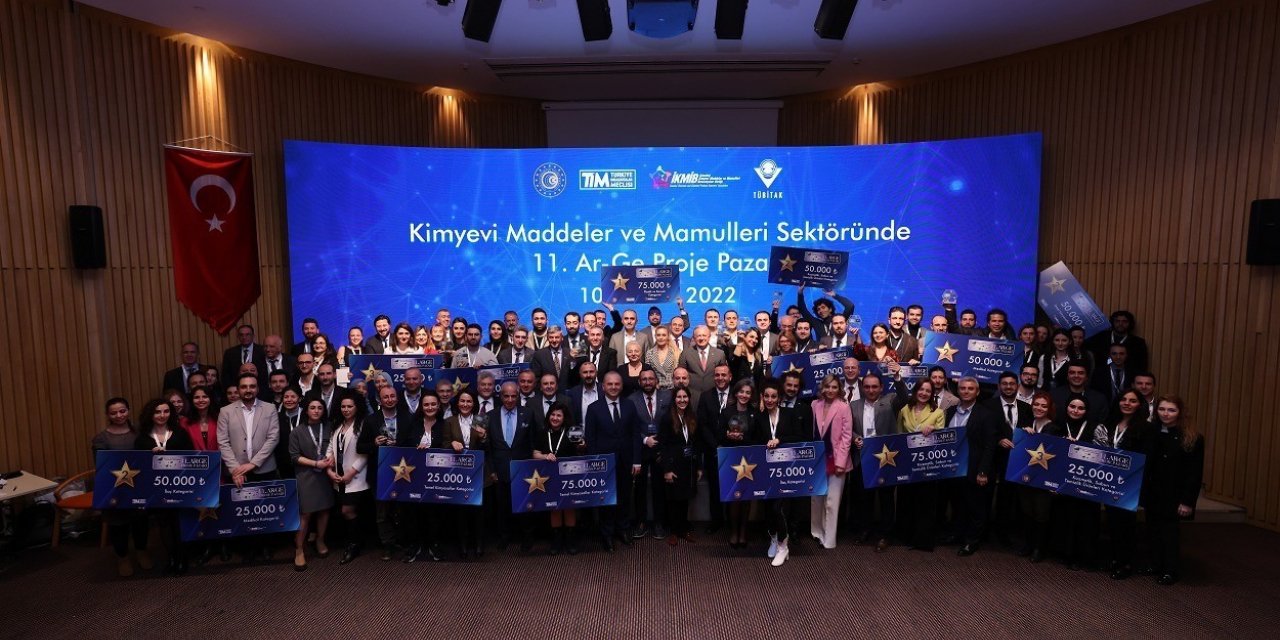 11. Kimya AR-GE Proje Pazarından BARÜ’ye ödül