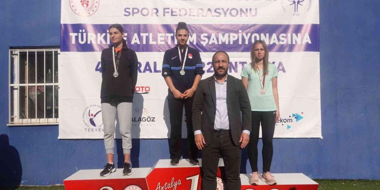 Bilecikli sporcular şampiyonadan eli boş dönmedi