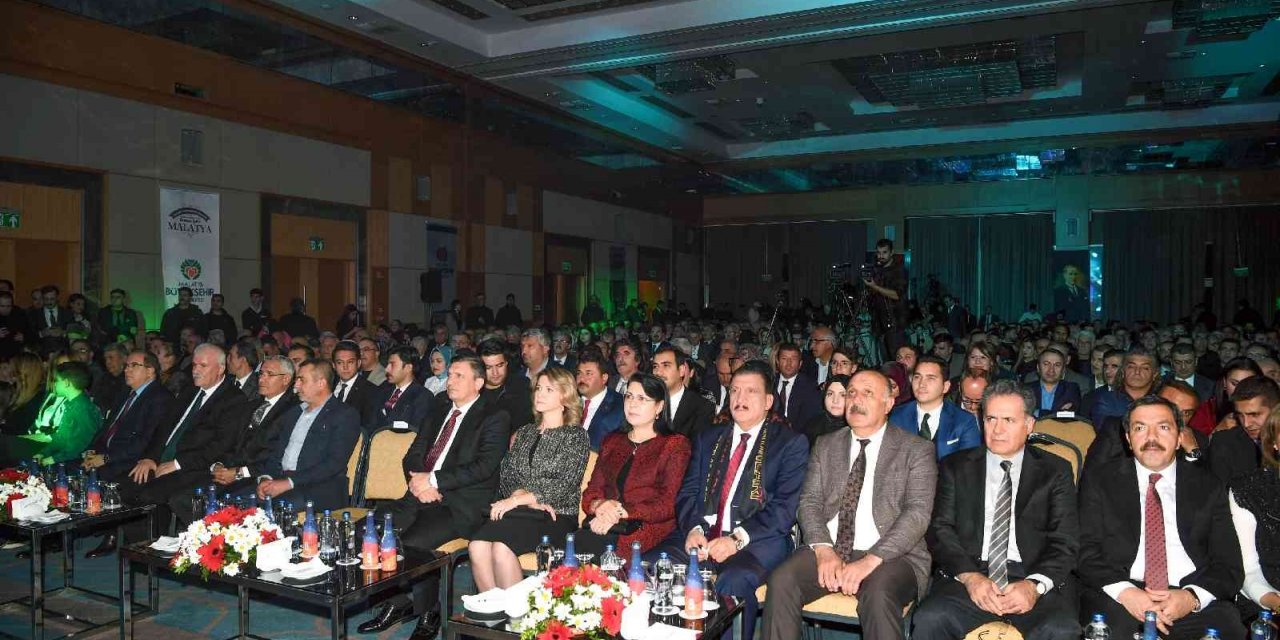 Gürkan: "Malatya’yı dünya şehri yapmak için bu gayret ve çabayı gösteriyoruz"