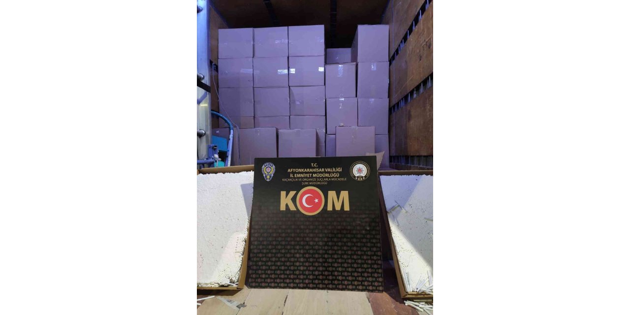 Afyonkarahisar’da 3 milyon 700 bin adet doldurulmuş makaron ele geçirildi