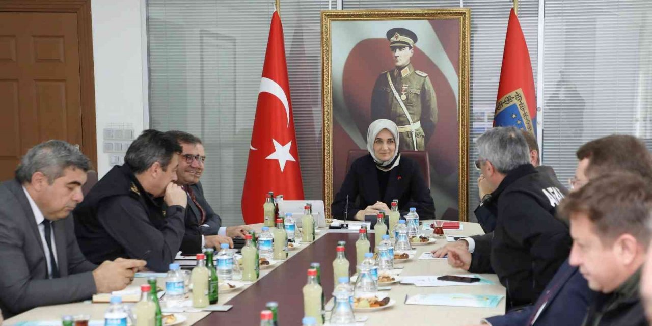 Trafik kazalarının önlenmesine yönelik sempozyum yapıldı