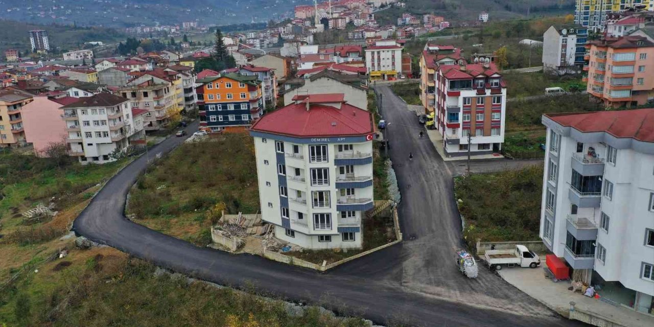 Başkan Tören: “Mahallelerimizde alt ve üstyapı çalışmalarımızı sürdürüyoruz”