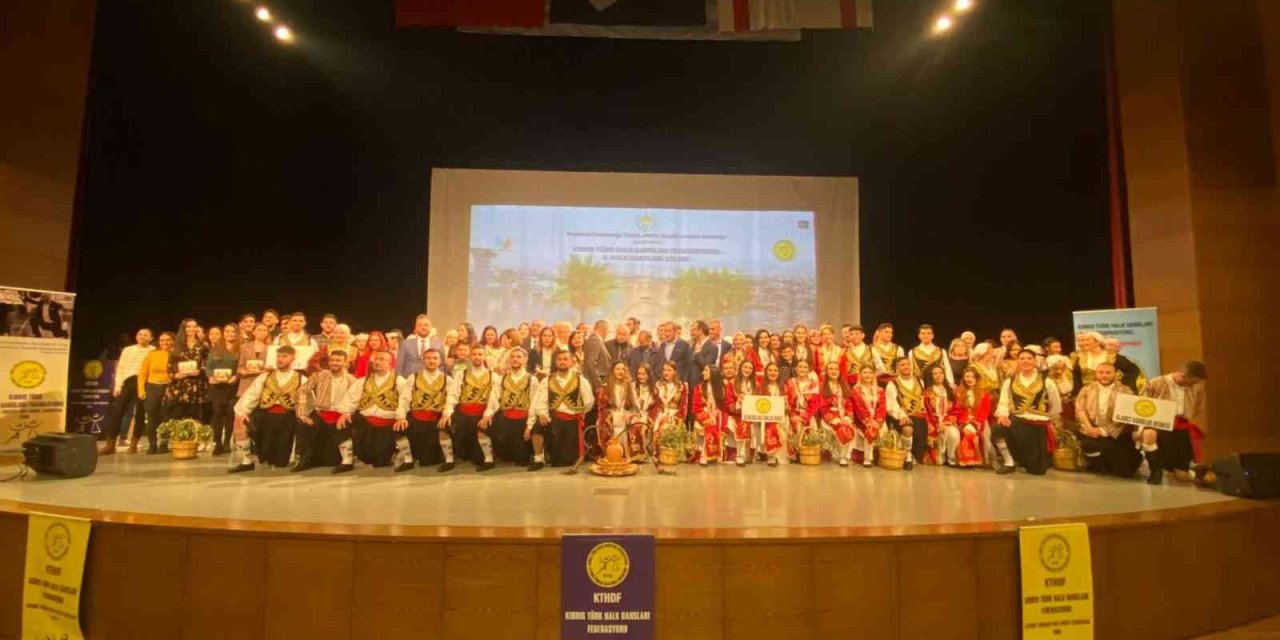 İnegöl Belediyesi Halk Dansları Topluluğu Kıbrıs’ı salladı