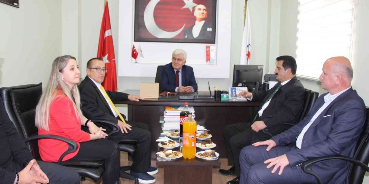 OMÜ’de bilgisayar laboratuvarı bağışlarla yenileniyor