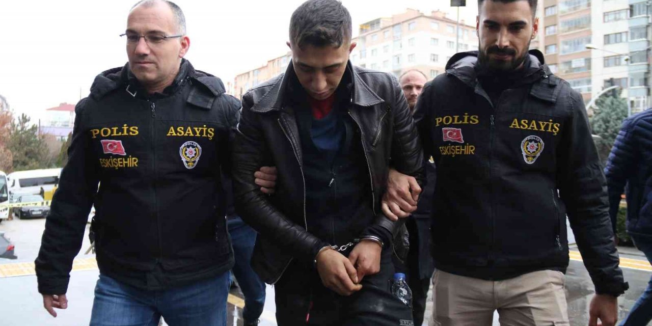 Hırsızlık için girdiği evde cinayet işlediği iddia edilen şüpheli adliyeye sevk edildi