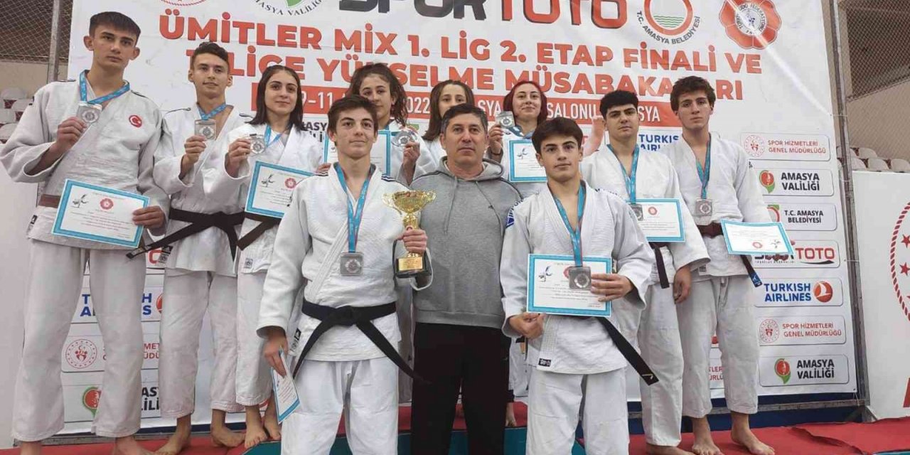 Osmangazili judocular 1. Lig’de