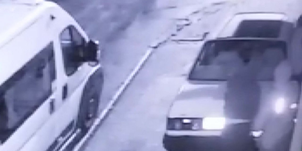 Yıllarca emek vererek yaptırdıkları otomobilin iç donanımları parça parça çalındı