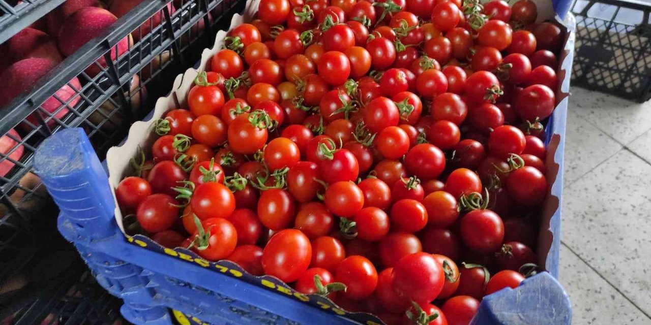 Antalya’da yaşanan sel, İstanbul’da hâli vurdu