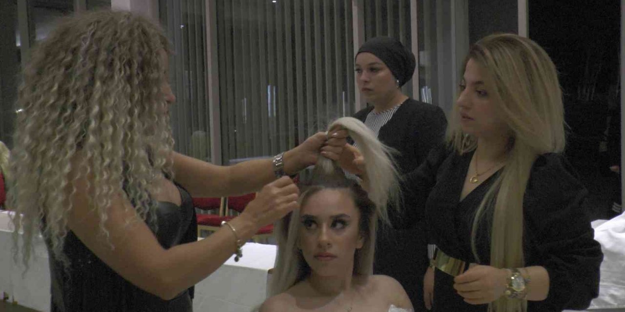 Saç ve başörtüsü tasarımı ile makyaj konusunda eğitim aldılar, 2023 trendlerini öğrendiler