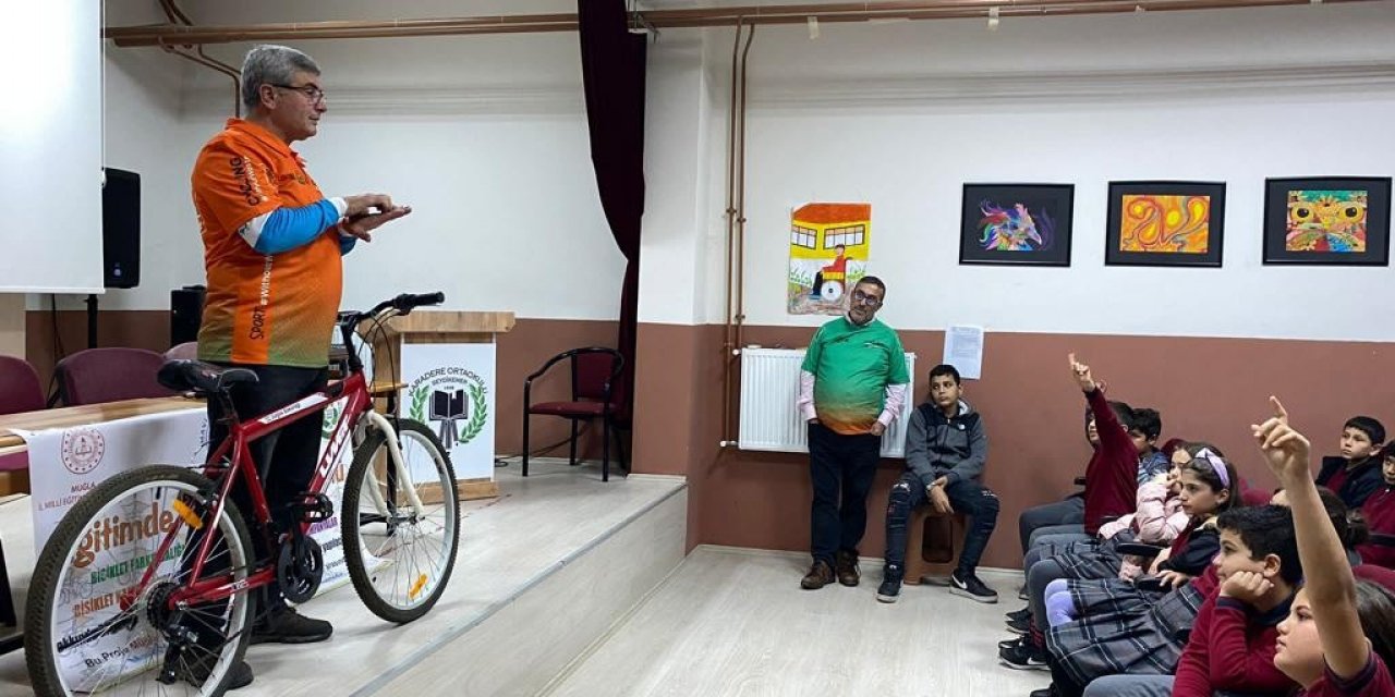 Muğla’da okullarda bisiklet eğitimleri veriliyor