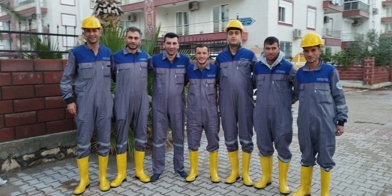 Afyonkarahisar’dan afet bölgesine destek için gittiler