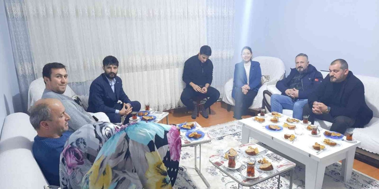 MHP; "Komşum Nasılsın" diye sordu ev ziyaretlerini sıklaştırdı