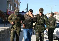 Jandarma trafo hırsızlarını yakaladı