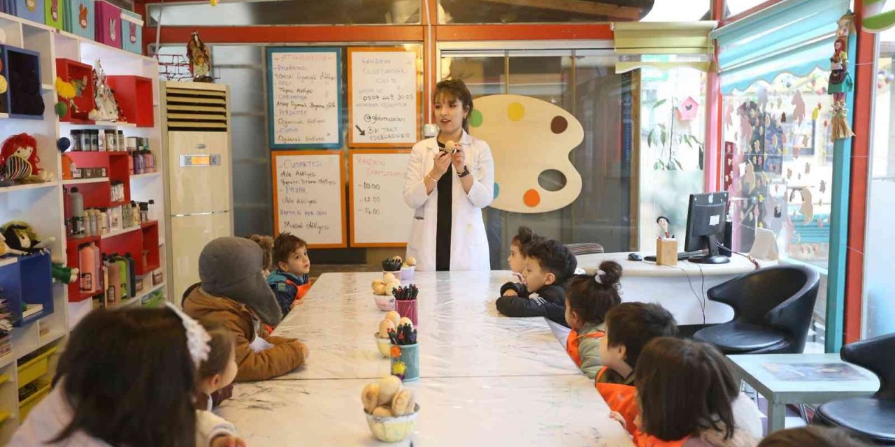 Oyuncak müzesinde bu yıl yaklaşık 10 bin çocuk topaçla tanıştı