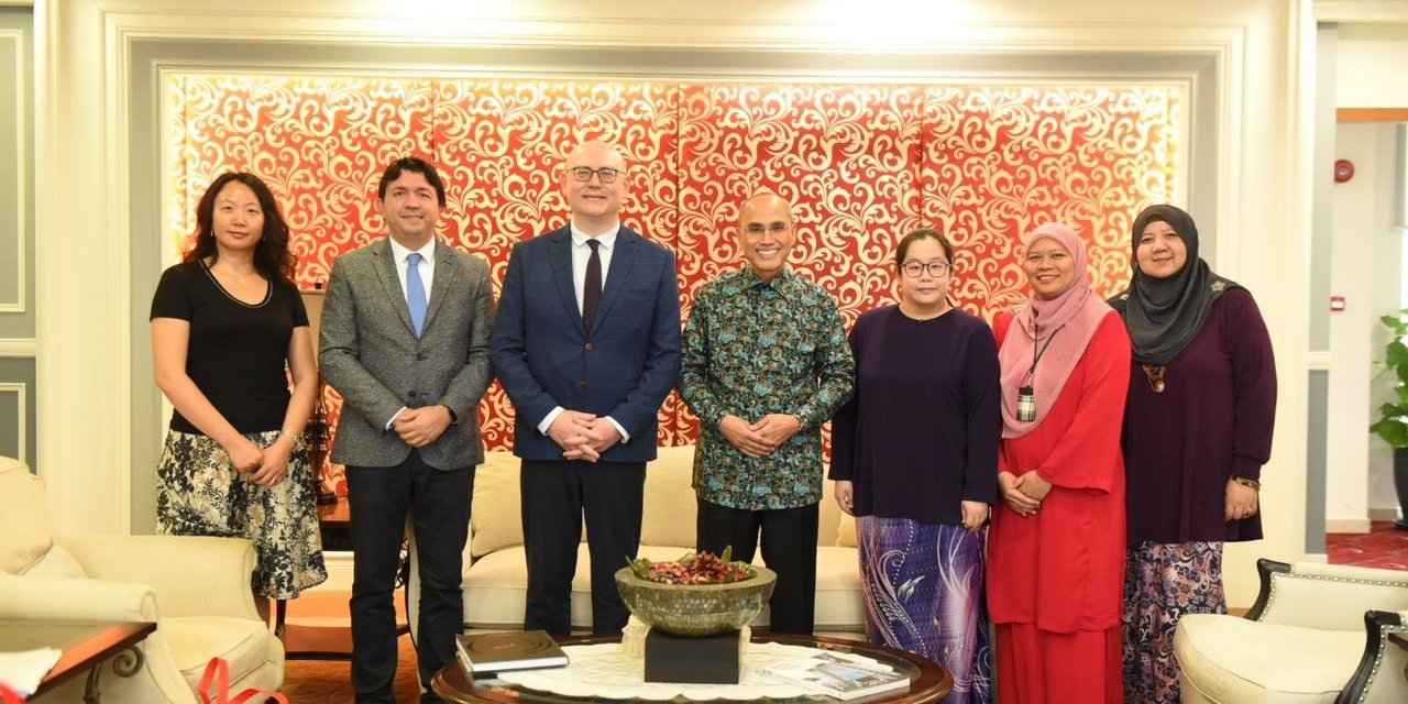 Anadolu Üniversitesi Malezya’daki Yükseköğretim Kurumlarına iş birliği ziyareti gerçekleştirdi