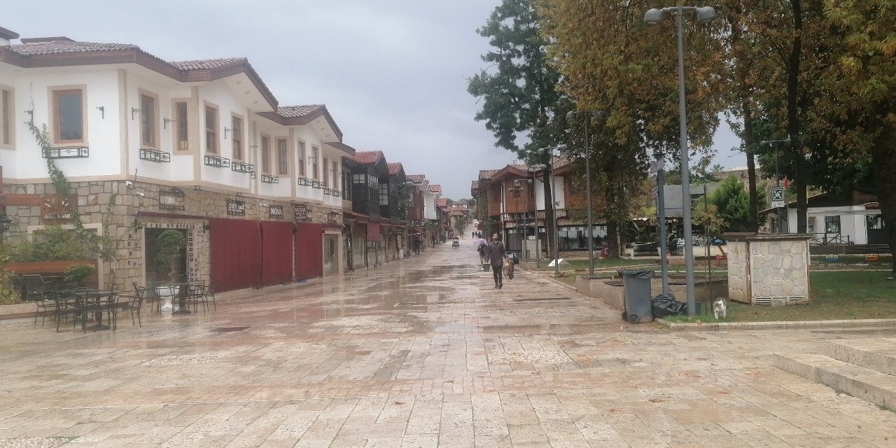 ’Turuncu kod’ ile uyarılan Manavgat’ta korkulan olmadı