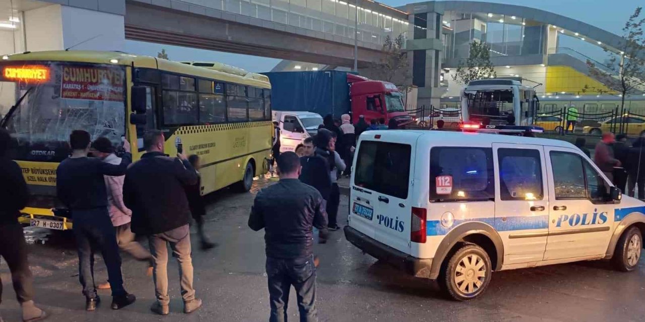Gaziantep’te zincirleme kaza: 12 yaralı