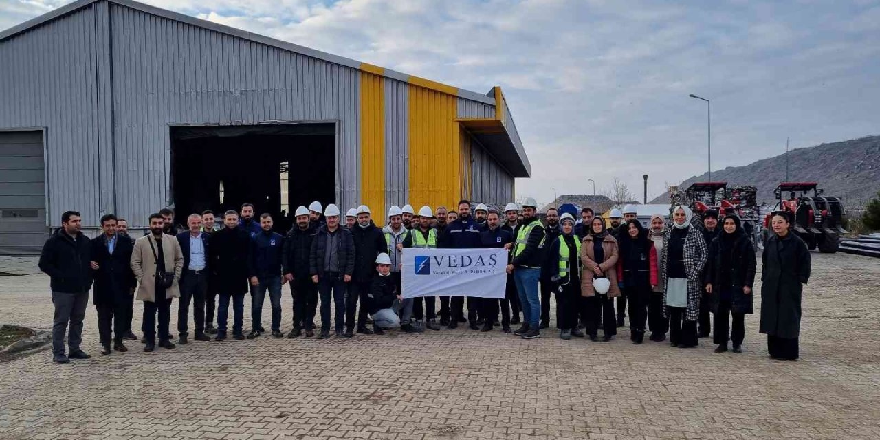 VEDAŞ mühendisleri çöp gazından enerji üretimini yerinde inceledi