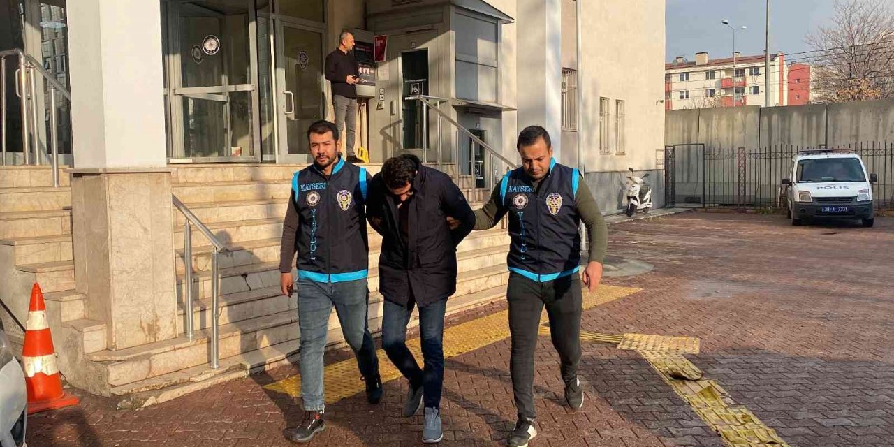 Kendisine ait olmayan evleri sattı, 900 bin TL dolandırdı