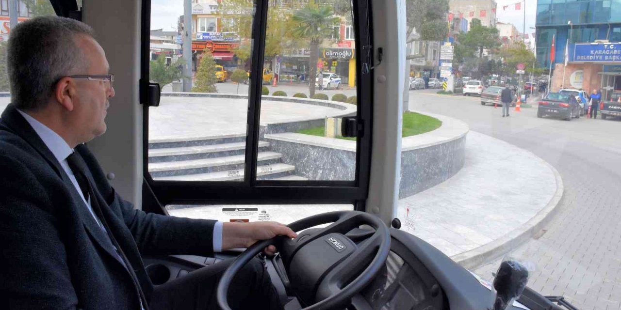 Karacabey Belediyesi’nin araç filosuna bir araç daha katıldı