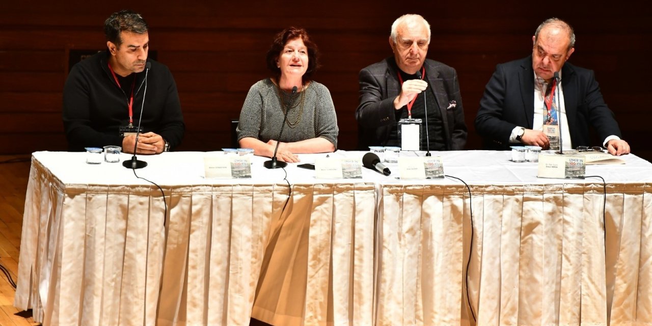 "İzmir’in Yüz Yılı" sempozyumu başladı