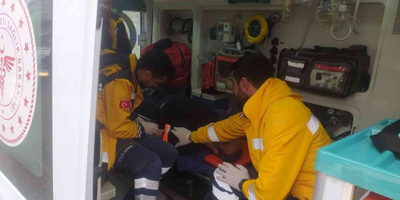 Otomobil yayaya çarptı: 1 yaralı