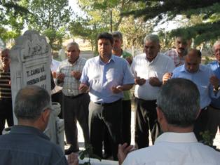 Durmuş Ali Çalık mezarı başında anıldı
