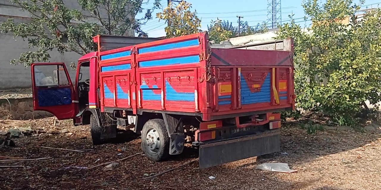 Çalıntı kamyon terk edilmiş olarak bulundu