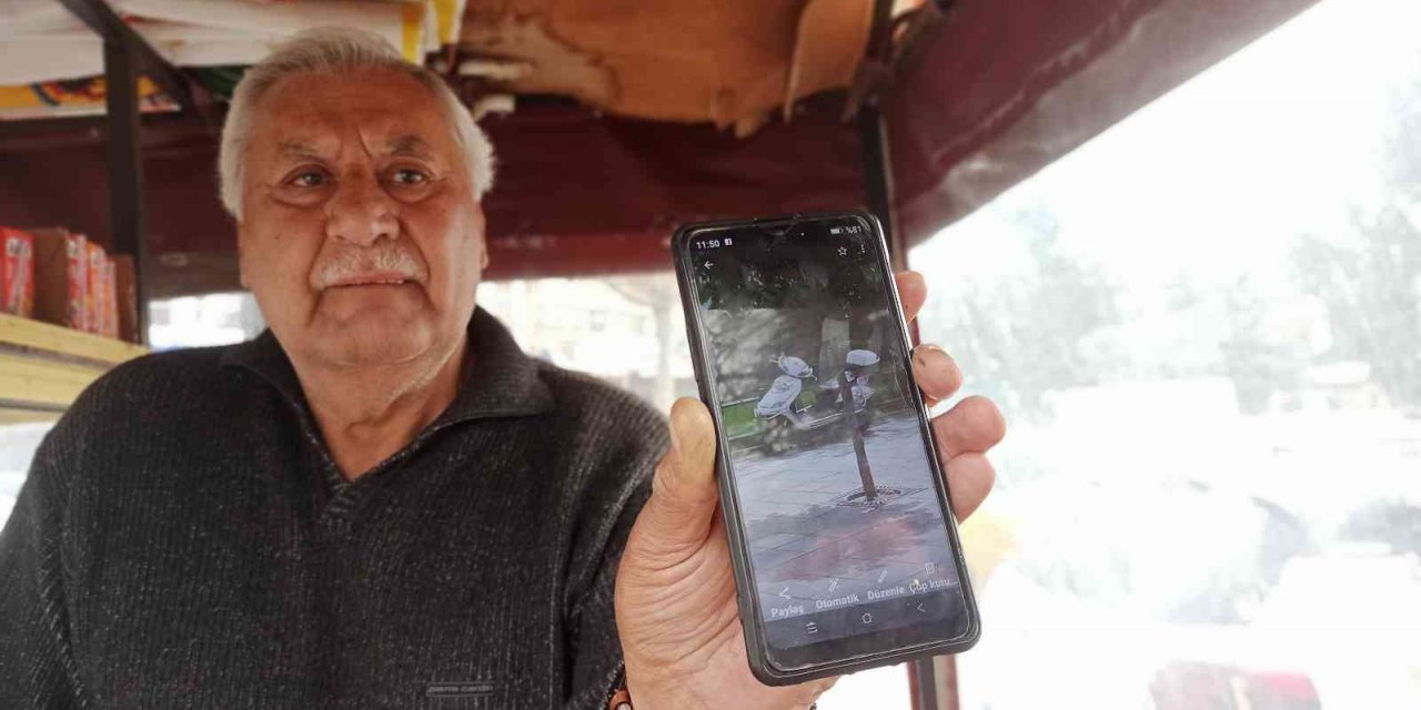 Bacakları protez olan simitçinin ‘elim kolum’ dediği aracını çaldılar