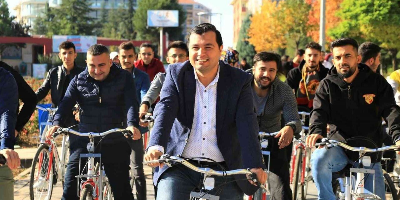 Başkan Çakın Uşak’ı spor üssüne çevirdi