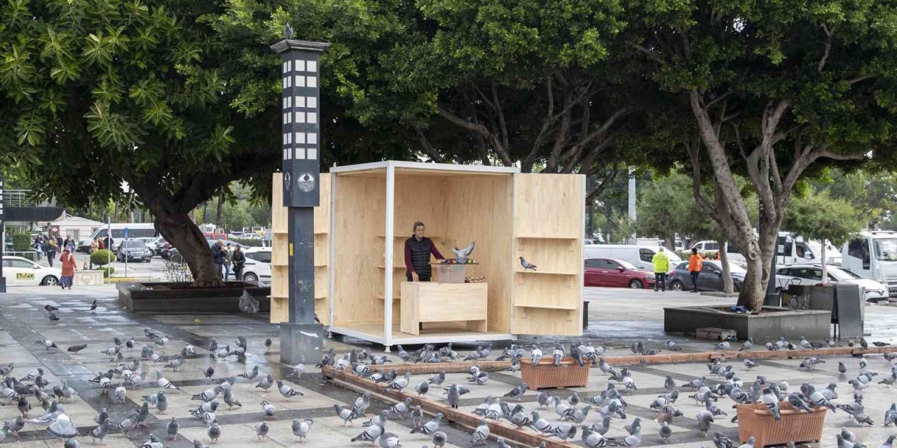 Tarihi Ulu Çarşı Meydanı’na yeni güvercin evi