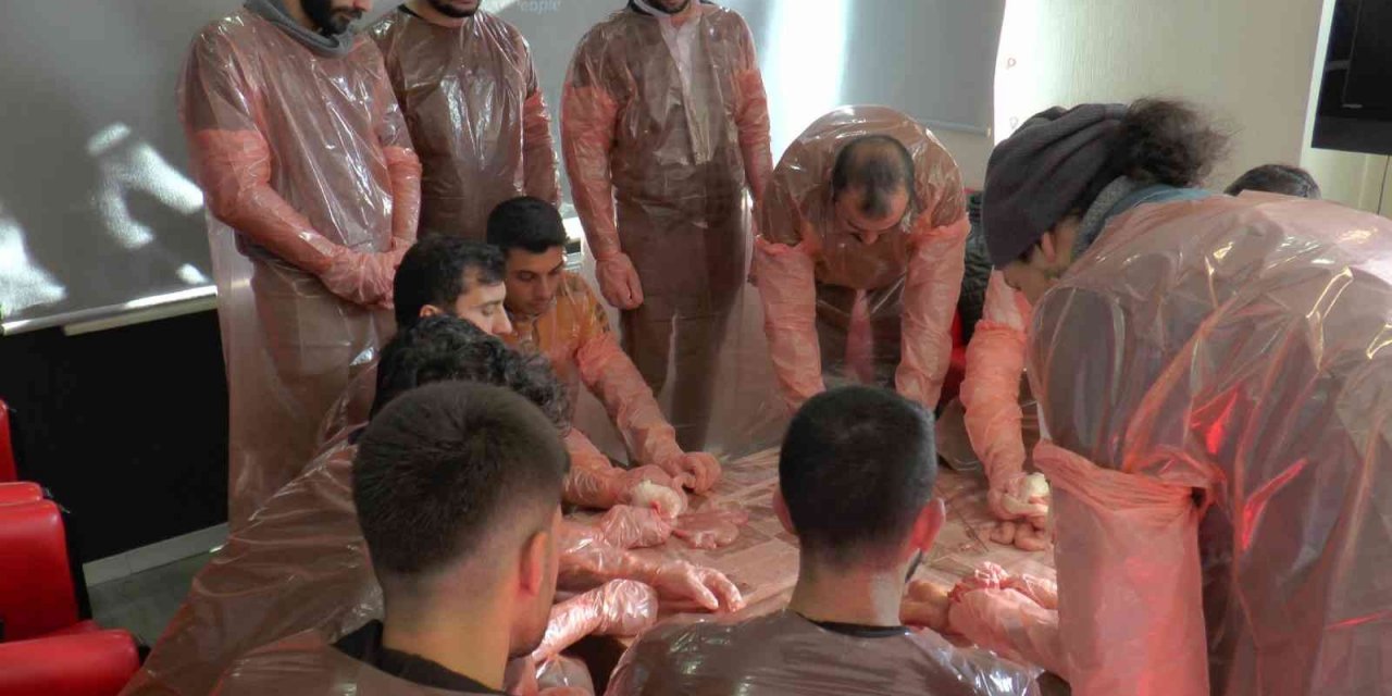 Veterinerlere uygulamalı ‘suni tohumlama’ eğitimi