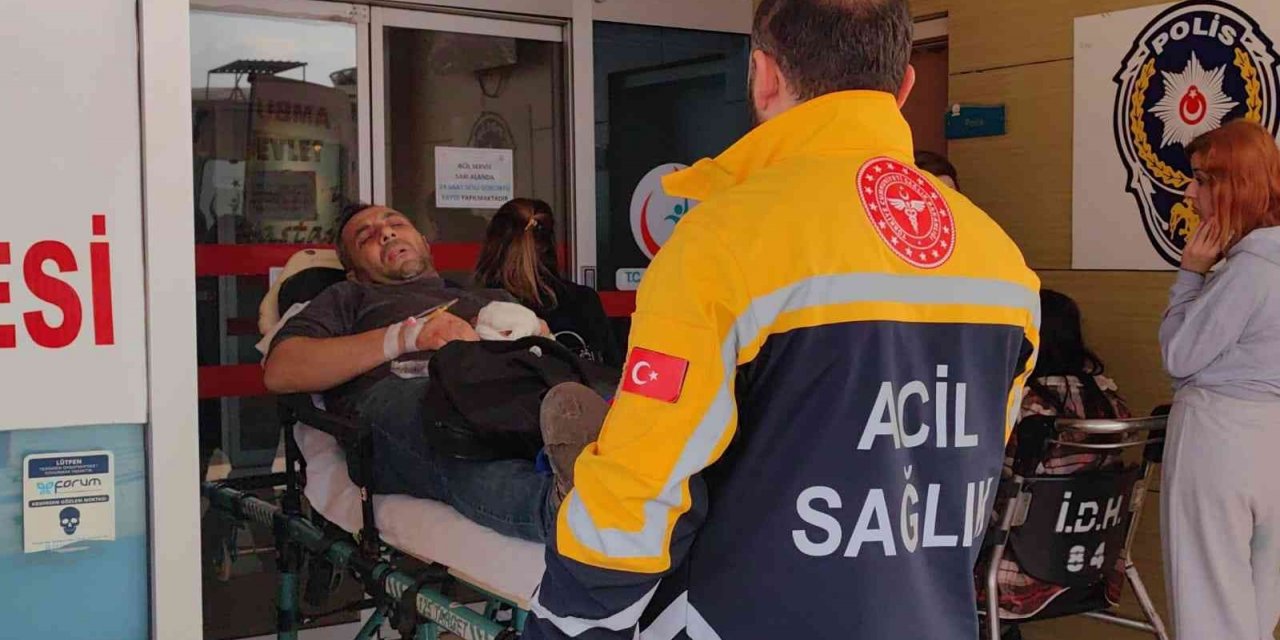 Bıçkıya ellerini kaptıran şahısın parmakları koptu