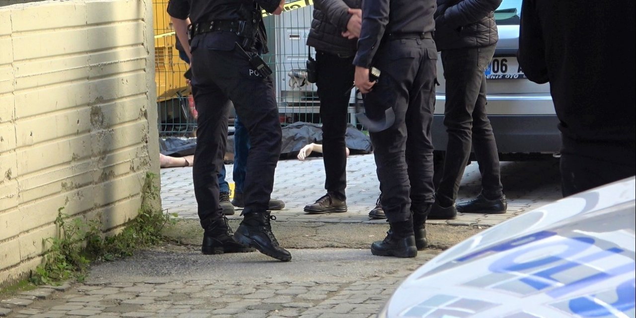 İş hanın 7. katından aracın üzerine düşen kadın hayatını kaybetti