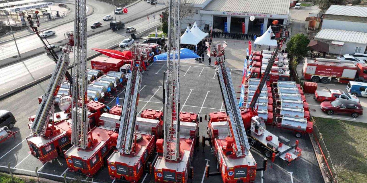 Bursa itfaiyesi yeni araçlarla güçleniyor