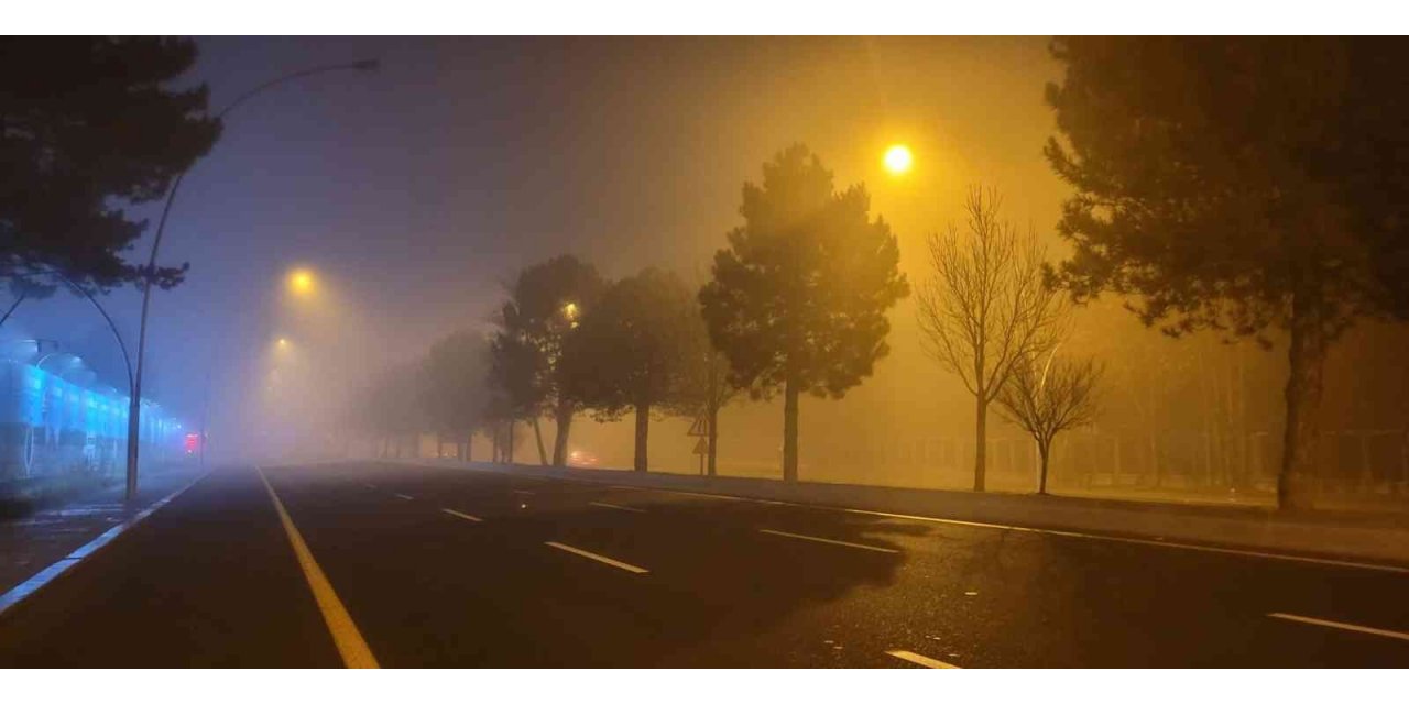 Ankara’da sis etkili oldu